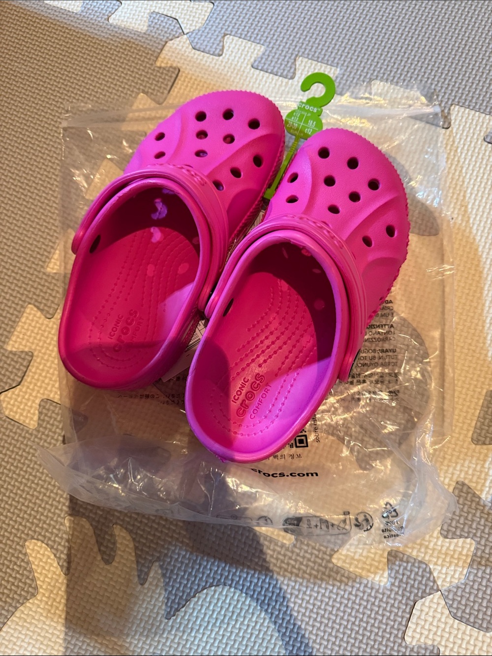 Kids Classic Croc - Bright Pink